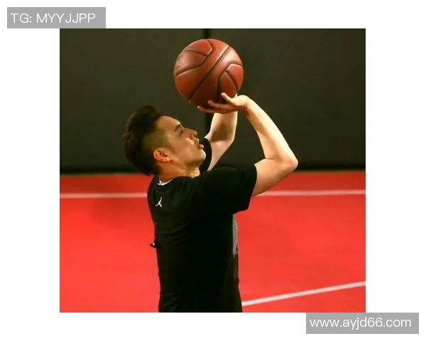 李根的篮球之路：从青涩少年到CBA明星的奋斗历程与心路历程